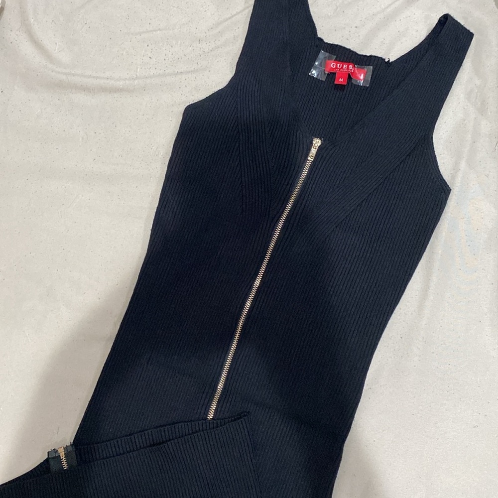 Guess Bodycon Sleeveless Dress With Gold Zipper Accessory In Black